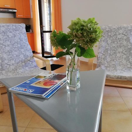 פאז'אנה Apartment Suzy With Private Parking מראה חיצוני תמונה