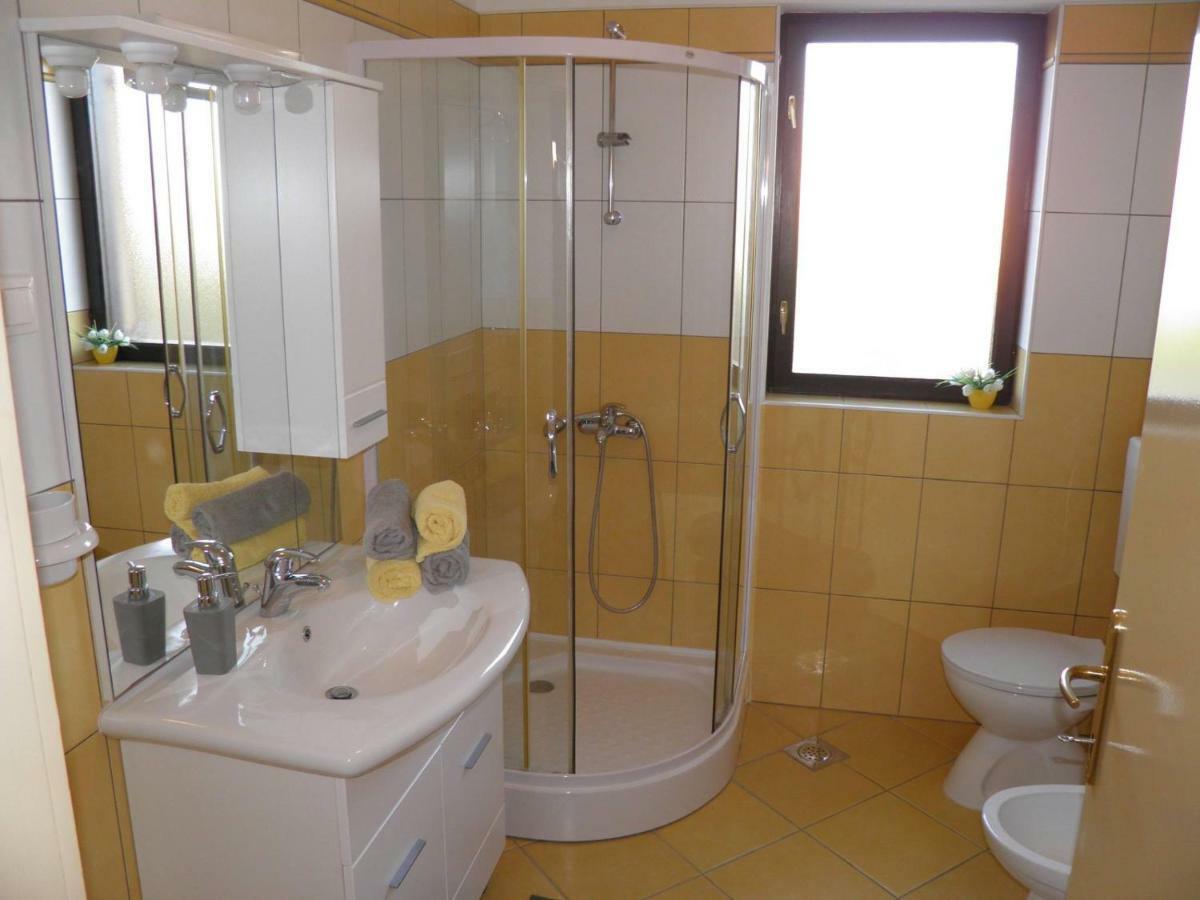 פאז'אנה Apartment Suzy With Private Parking מראה חיצוני תמונה
